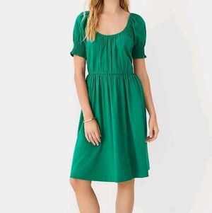 Ann Taylor Green puff sleeve smocked dress large